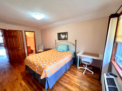 En-suite room with a large walk in closet in a comfy home. The bathroom in your  New York, NY Rental unit in Queens · ★5.0 · 1 bedroom · 1 bed · 1.5 shared baths Private room in rental unit vacation rental 47944133