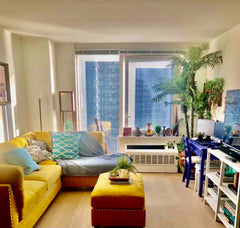 This Waterfront apt has amazing views of NYC w/ a gym & rooftop.  1 of the safes New York, NY Rental unit in Queens · 2 bedrooms · 2 beds · 2 baths Private room in rental unit vacation rental 42306406