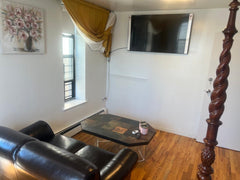 Take it easy at this unique and tranquil getaway. <br />Private room and sharing  Rental unit in The Bronx · ★4.56 · 1 bedroom · 1 bed · 1 bath Private room in rental unit vacation rental 685676699427435848