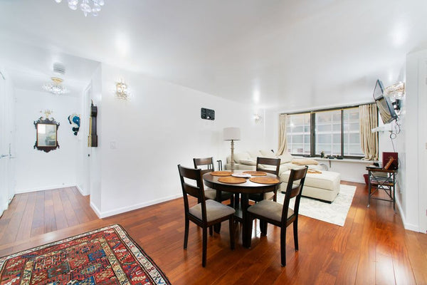 Our comfortable apartment is available for COVID-19 responders in NYC. The apart New York, NY Condo in New York · 2 bedrooms · 2 beds · 2 baths Entire condo vacation rental 43324727