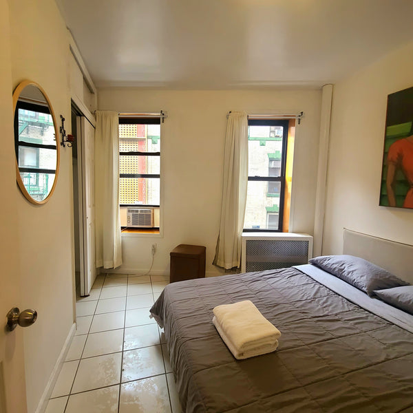 The apartment located in Chinatown offers a unique and authentic NYC experience. Brooklyn, NY Rental unit in New York · ★4.86 · 2 bedrooms · 3 beds · 1 bath Entire rental unit vacation rental 1034113003712981730