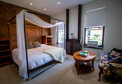 Welcome to 255 West Guesthouse, a 4-bedroom boutique hotel in a quintessential b New York, NY Townhouse in New York · ★5.0 · 1 bedroom · 1 bed · 1 shared bath Private room in townhouse vacation rental 47803519