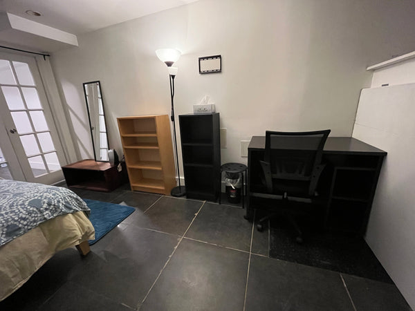 This lovely room has gorgeous french doors as well as your own private entrance   Rental unit in Brooklyn · ★4.67 · 5 bedrooms · 1 bed · 2.5 shared baths Private room in rental unit vacation rental 53633109