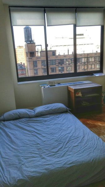 This room has a Queen bed and a lot of space. Subway is one block away and the a New York, NY Rental unit in New York · ★4.75 · 1 bedroom · 1 bed · 1 bath Private room in rental unit vacation rental 6249100