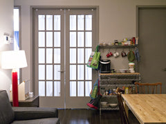 Well-lit room with high ceilings and a big queen bed in a perfect location. Spit New York, NY Rental unit in Brooklyn · 1 bedroom · 1 bed · 1 shared bath Private room in rental unit vacation rental 18996738
