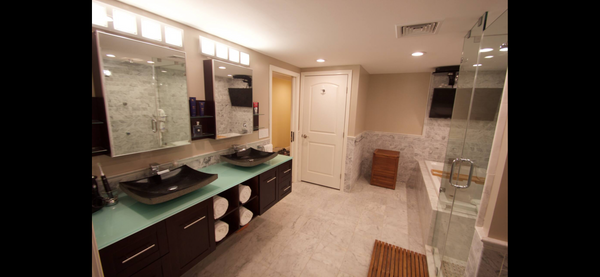 My place is close to J line subway which takes you into Manhattan in 15 minutes.  Bed and breakfast in Brooklyn · 4 bedrooms · 4 beds · 2 baths Entire bed and breakfast vacation rental 16408041