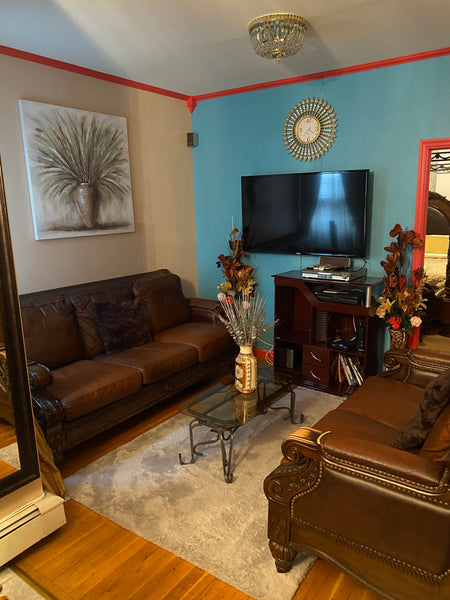 Relax with the whole family at this peaceful place to stay. A private fully equi  Rental unit in Brooklyn · ★4.69 · 3 bedrooms · 3 beds · 1 bath Entire rental unit vacation rental 648686501635596386