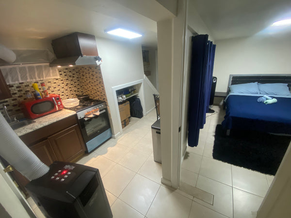 Have fun with the whole family at this stylish basement Room<br />Queen bed<br / New York, NY Guest suite in Queens · ★4.45 · 1 bedroom · 1 bed · 1 shared bath Private room in guest suite vacation rental 53765856