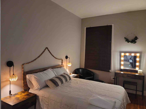 This is a cozy apartment in Washington Heights, a very lively neighborhood rich  New York, NY Rental unit in New York · ★4.66 · 1 bedroom · 1 bed · 1 shared bath Private room in rental unit vacation rental 49175224