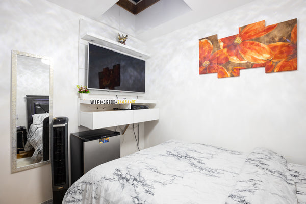 NYC Airbnb 4. Is a nice lovely place very comfortable and 100% clean.  There is  New York, United States Serviced apartment in Brooklyn · ★4.40 · 1 bedroom · 1 shared bath Shared room in serviced apartment vacation rental 46269173