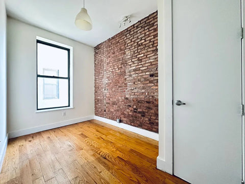 - Furnished room, tons of natural light, new hardwood floor, in a 5 bedroom, rec New York, NY Rental unit in Brooklyn · 5 bedrooms · 1 bed · 2 shared baths Private room in rental unit vacation rental 850617808482066692