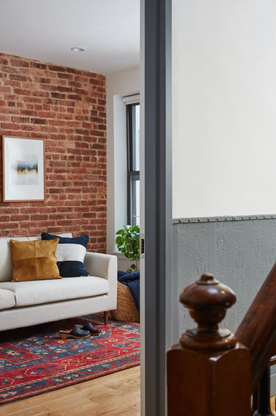 Enjoy all that New York City has to offer from a beautifully restored walk-up in New York, NY Rental unit in Queens · 1 bedroom · 1 shared bath Private room in rental unit vacation rental 583316946369555057