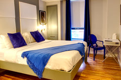 Spend your time in New York City relaxing in a chic studio in the heart of one o  Boutique hotel in New York · ★4.36 · 1 bedroom · 1 bed · 1 private bath Room in boutique hotel vacation rental 37122437