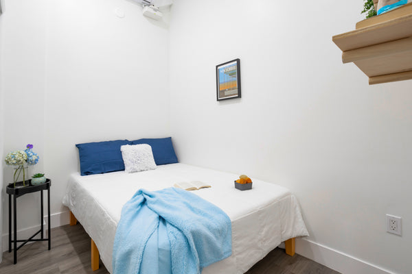 Welcome to your new private room in a stunning 4-bedroom apartment nestled in th  Rental unit in New York · 1 bedroom · 1 bed · 1 bath Private room in rental unit vacation rental 1005855590130004858