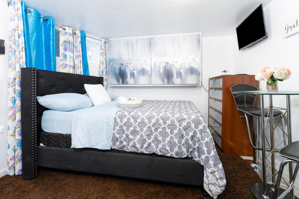 This Gem is located in a peaceful people friendly neighborhood. It’s a beautiful  Home in Brooklyn · ★4.94 · 1 bedroom · 1 shared bath Shared room in home vacation rental 873392253229649061