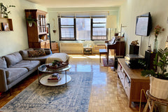 Spacious, quiet, and sunny 1-bedroom apartment, steps away from gorgeous Prospec New York, United States Rental unit in Brooklyn · 1 bedroom · 1 bed · 1 bath Entire rental unit vacation rental 32470327