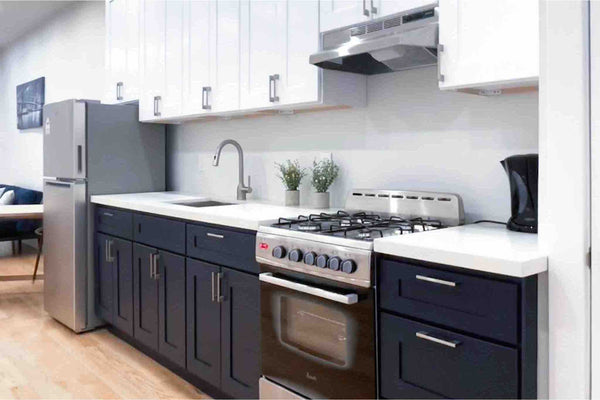 Newly renovated and conveniently located 2 short blocks from the famous Prospect New York, United States Home in Brooklyn · ★4.79 · 3 bedrooms · 5 beds · 1 shared bath Shared room in home vacation rental 699287688809132434