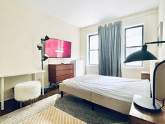 Furnished room, lots of light, hard wood floors, gut renovated apartment with ne New York, NY Serviced apartment in Brooklyn · 1 bedroom · 1 bed · 1 shared bath Private room in serviced apartment vacation rental 51918355