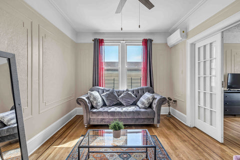 An entire comfy and luxurious 2 bedroom apartment. Only 15 minutes from JFK. New York, United States Rental unit in Brooklyn  · ★4.78 · 2 bedrooms · 2 beds · 1 private bath Private room in rental unit vacation rental 40062883