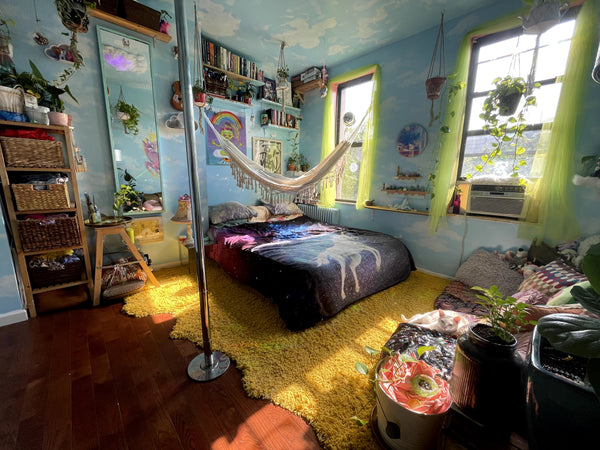 This immersive cloud room is an experience you will never forget. Lounge in the  New York, NY Rental unit in Brooklyn · 1 bedroom · 1 bed · 1 shared bath Private room in rental unit vacation rental 52756546