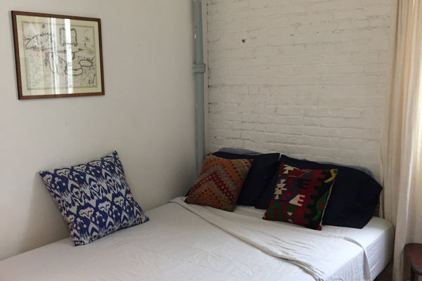 Super cute, bright bedroom literally right next to the Jefferson stop in Bushwic New York, NY Rental unit in Brooklyn · 1 bedroom · 1 bed · 1 shared bath Private room in rental unit vacation rental 36314672