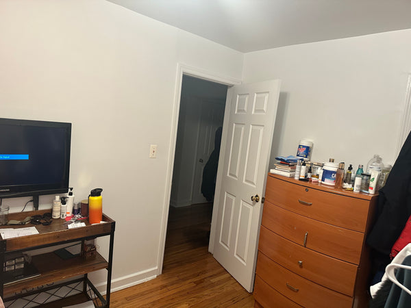 Enjoy a simple and comfortable stay in this quiet place, close to Manhattan and  New York, NY Rental unit in Queens · ★New · 1 bedroom · 1 bed · Half-bath Private room in rental unit vacation rental 1072820049144501891