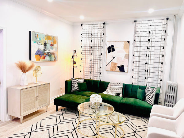 This modern stylish large 1 Bedroom available is a perfect getaway which feels l New York, NY Rental unit in Brooklyn · ★4.85 · 2 bedrooms · 2 beds · 1 bath Entire rental unit vacation rental 573737351748791309