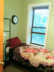 Please be advised that the listing observes a midnight curfew.<br /><br />The ro New York, NY Rental unit in New York · ★4.86 · 1 bedroom · 1 bed · 1 shared bath Private room in rental unit vacation rental 21076625
