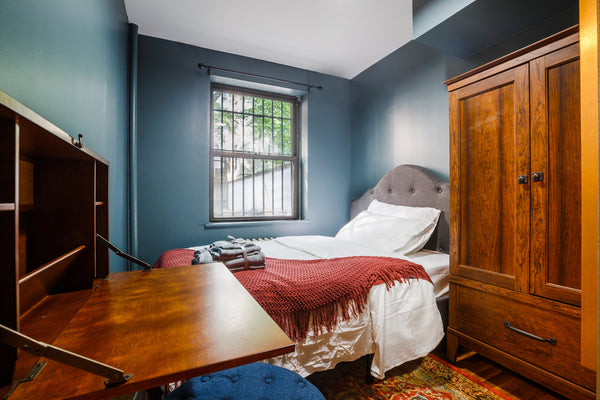 Newly renovated private room in the heart of Chelsea Welcome to new luxurious In  Hostel in New York · 1 bedroom · 1 bed · 0 shared baths Private room in hostel vacation rental 49089376