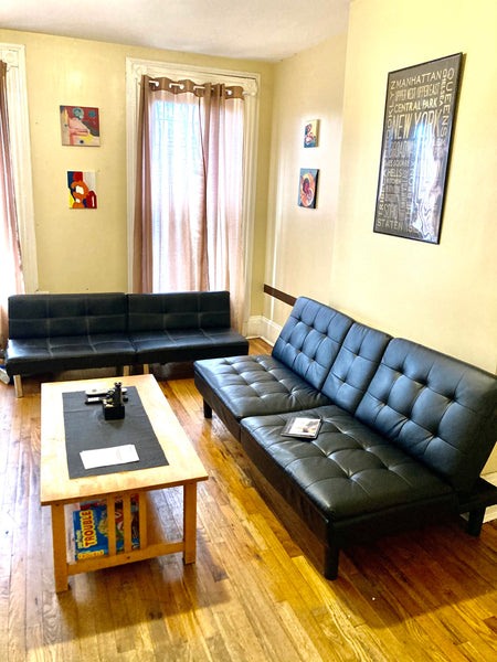 You'll have a great time at this comfortable place to stay. i love art so I deco New York, NY Rental unit in Brooklyn · ★4.10 · 1 bedroom · 1 bed · 1 bath Entire rental unit vacation rental 857216097977521005