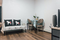 Welcome to our cozy Brooklyn retreat! Just a 5-minute walk from the subway stati  Rental unit in Brooklyn · 2 bedrooms · 2 beds · 1 private bath Private room in rental unit vacation rental 951607473753562778