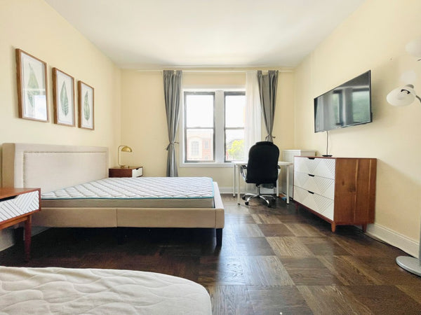 Furnished room, wardrobe and 1 closet, 2 windows, lots of light, hard wood floor New York, NY Serviced apartment in Brooklyn · 1 bedroom · 1 bed · 1 shared bath Private room in serviced apartment vacation rental 51444428