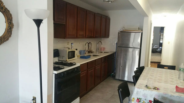 In the heart of Crown Heights <br />Near the famous Jewish children's museum and New York, NY Townhouse in Brooklyn · ★4.41 · 1 bedroom · 8 beds · 1 bath Entire townhouse vacation rental 20119649