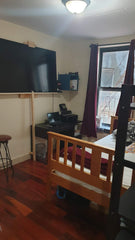 Large private room with super comfortable bed and high quality TV screen with al New York, United States Rental unit in Brooklyn · 1 bedroom · 1 bed · 1 shared bath Private room in rental unit vacation rental 40558329