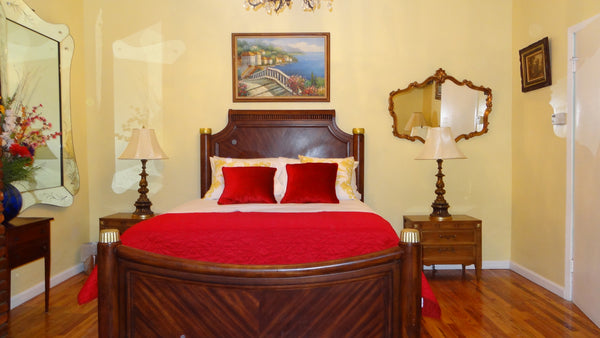 Greeting guests! We would love to host your stay here in Astoria! Conveniently l  Home in Queens · ★4.73 · 1 bedroom · 1 bed · 1 shared bath Private room in home vacation rental 24699891