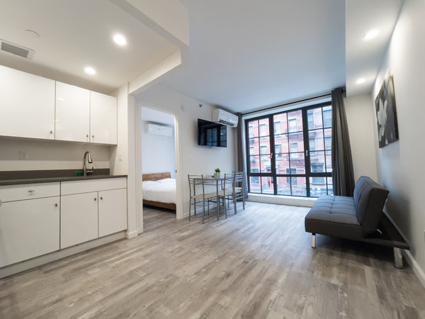 Located on Hell’s Kitchen: This is a brand-new elevator building with floor-to-c New York, NY Rental unit in New York · 2 bedrooms · 2 beds · 1 bath Entire rental unit vacation rental 51327110