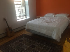Cool and comfortable room available in a two bed room apt. Single professional m New York, NY Rental unit in New York · ★5.0 · 1 bedroom · 1 bed · 1 shared bath Private room in rental unit vacation rental 17866302