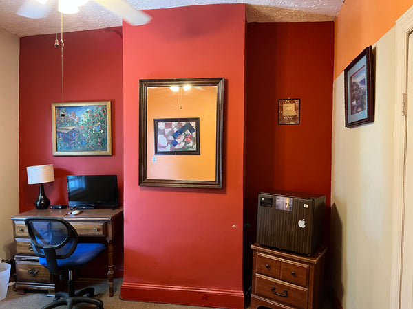 Excellent location 2 blocks from major Subway lines, 2 blocks from Hostos Commun New York, NY Home in The Bronx · 1 bedroom · 1 bed · 1 bath Private room in home vacation rental 1002762231875704553