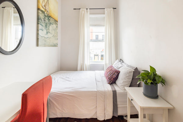 This unique place has a style of its own. Located in heart of Dutch Kills Long I New York, NY Rental unit in Queens · ★4.61 · 1 bedroom · 1 bed · 1 shared bath Private room in rental unit vacation rental 642882282666809517