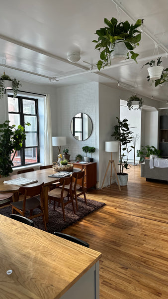 Welcome to my spacious and stylish loft in trendy Williamsburg. This well-lit an New York, NY Rental unit in Brooklyn · 1 bedroom · 1 bed · 1 bath Entire rental unit vacation rental 892945511885181975