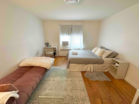 2 Mins walk to the nearest Subway Roosevelt Av Jackson Hts <br />E, F, M, R, 7 L New York, NY Rental unit in Queens · 1 bedroom · 1 bed · 1 private bath Private room in rental unit vacation rental 778630273782431148