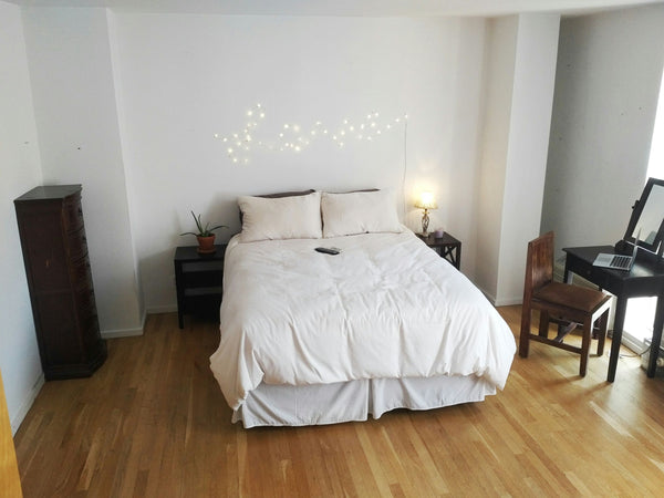 This sunny apartment is conveniently located. Only 2 blocks away from the subway New York, NY Rental unit in New York · ★4.92 · 1 bedroom · 3 beds · 1 shared bath Private room in rental unit vacation rental 11439224