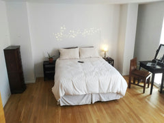 This sunny apartment is conveniently located. Only 2 blocks away from the subway New York, NY Rental unit in New York · ★4.92 · 1 bedroom · 3 beds · 1 shared bath Private room in rental unit vacation rental 11439224