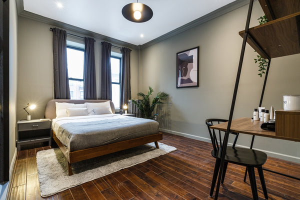 This 153 sq. ft. room on New York City's Hell's Kitchen is a clean, <br />   spa  Rental unit in New York · 1 bedroom · 1 bed · 0 shared baths Private room in rental unit vacation rental 50410790