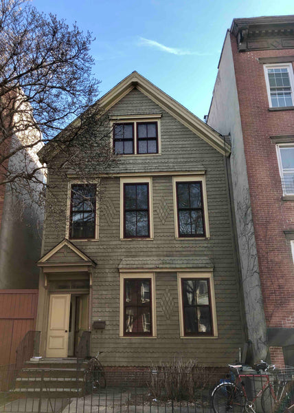 Welcome to Noble House! Beautiful historic home in the heart of Greenpoint. A un New York, NY Home in Brooklyn · ★4.90 · 1 bedroom · 1 bed · 1 shared bath Private room in home vacation rental 41420151