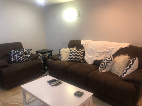 A 2-3 minute walk to the J subway at the Halsey stop. Near local restaurants and New York, United States Rental unit in Brooklyn · ★4.0 · 1 bedroom · 1 bed · 1 shared bath Private room in rental unit vacation rental 38355839