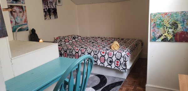 This private house is located in very peaceful town and safe area and it is only New York, NY Home in Queens · ★4.79 · 1 bedroom · 1 bed · 1 shared bath Private room in home vacation rental 24968131