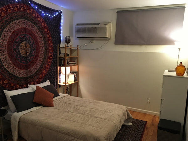 Cozy 1 bedroom in a recently developed apartment community located 1 block from  New York, NY Rental unit in Brooklyn · ★5.0 · 1 bedroom · 1 bed · 1 shared bath Private room in rental unit vacation rental 23093320