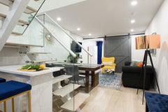 Luxurious 3 bedroom duplex apartment located on the Upper East Side of New York  New York, NY Rental unit in New York · ★4.75 · 3 bedrooms · 3 beds · 1 bath Entire rental unit vacation rental 41585180