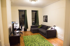 Upper West Side 5th floor apartment. Two large living rooms (2 entrances), inter New York, NY Rental unit in New York · 1 bedroom · 2 beds · 1 bath Entire rental unit vacation rental 9412276